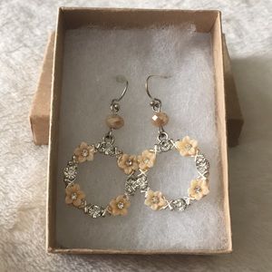 Cream Pink Flower Earrings